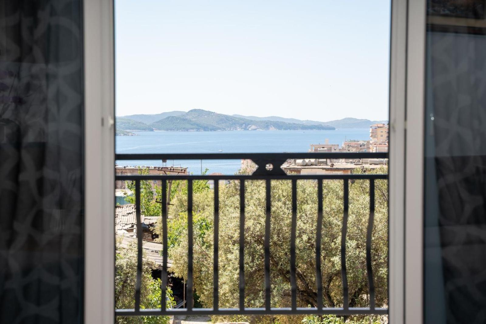 Roel Apartments Sarandë Exterior foto